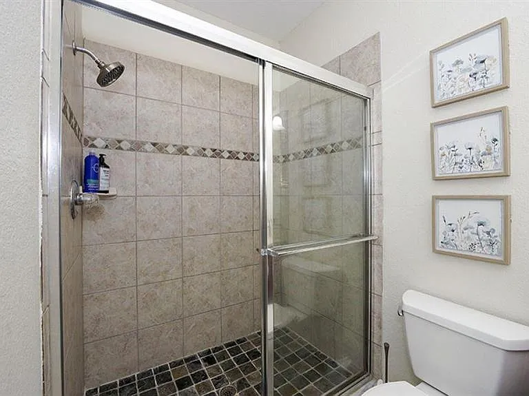 1725 Bonita Ct — Photo 40