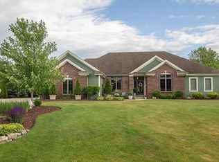 N41W28575 Imperial Dr, Pewaukee, WI 53072