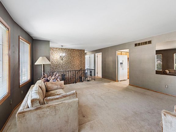3rd image of 3992 Willowood Ct