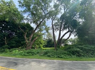 202 W Warner Rd, Coventry Township, OH 44319