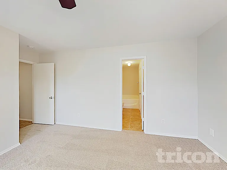 413 Rustic Grove Ln — Photo 7