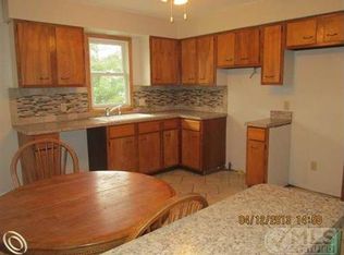19344 Church St, Gregory, MI