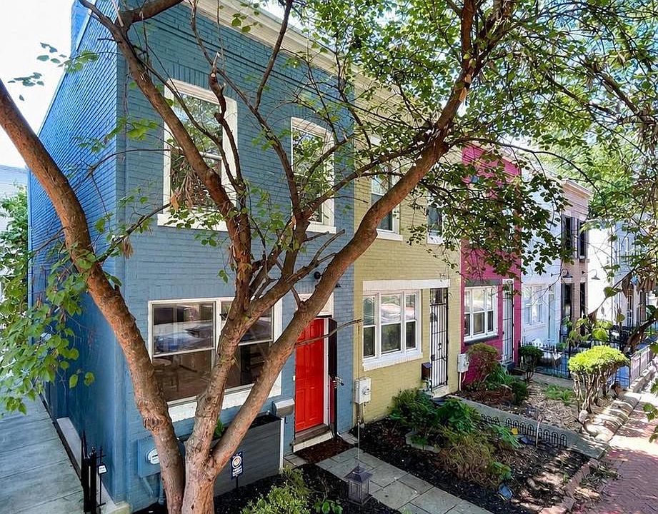1st image of 309 K St SE