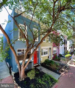 309 K St SE, Washington, DC, 20003