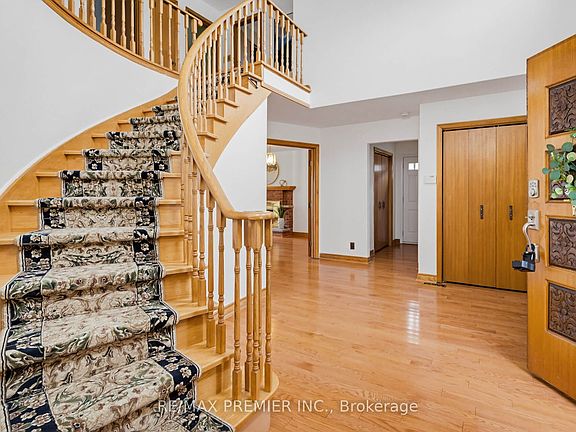4th image of 33 Houston Rd