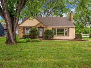 1695 Holton St, Falcon Heights, MN 55113