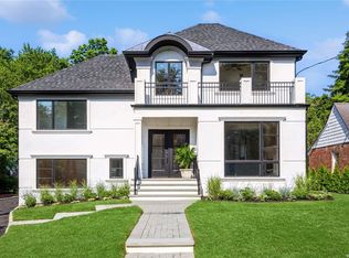 56 Ruxton Rd, Great Neck, NY 11023