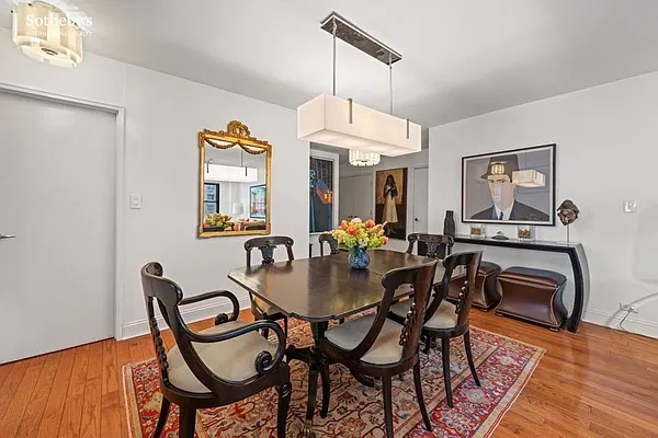 Rented by Sotheby's International Realty | media 41