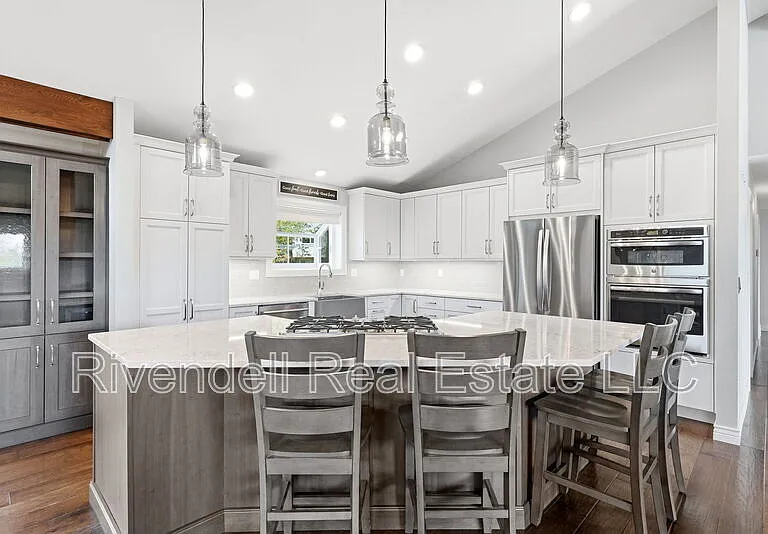 530 Allegheny Dr — Photo 2
