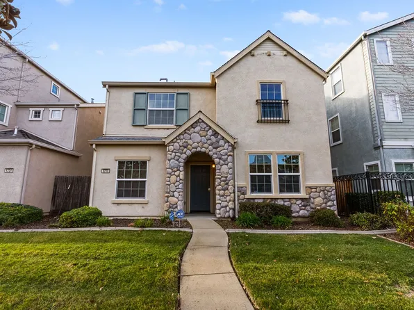 8218 Winterhead Ln, Sacramento, CA 95823