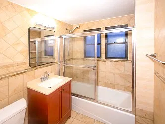 1 bed, 700 sqft, $2,400 — Photo 4