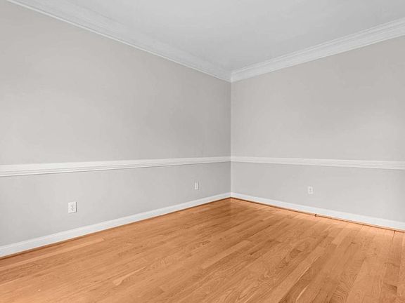 4th image of 24 Saddlebrook Dr SE