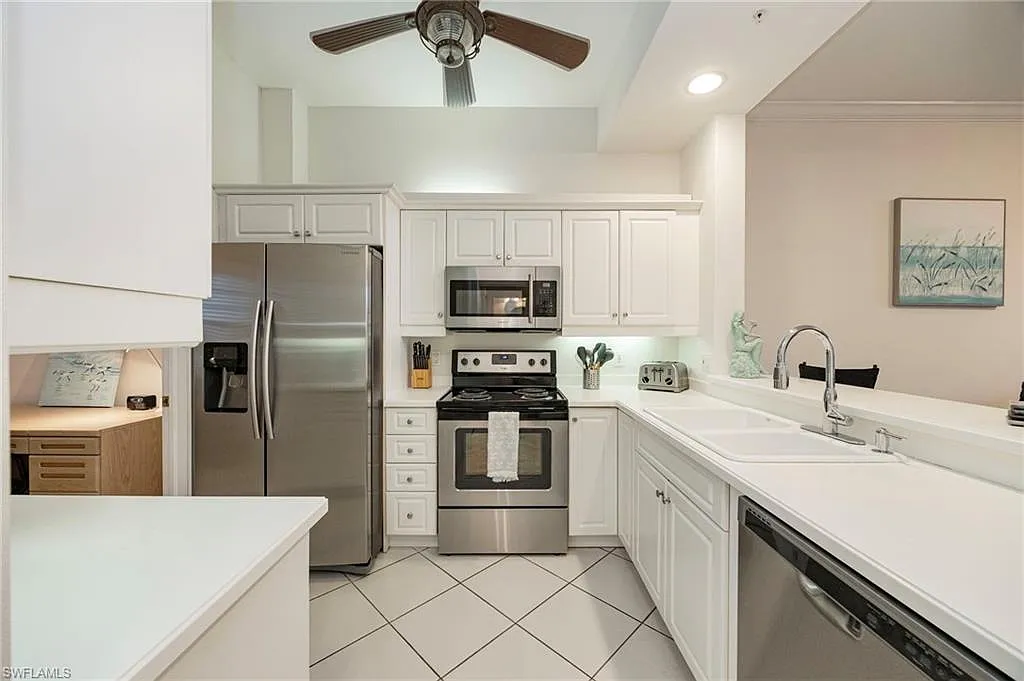 2 bed, 2.0 bath, 1344 sqft, $9,000 — Photo 4