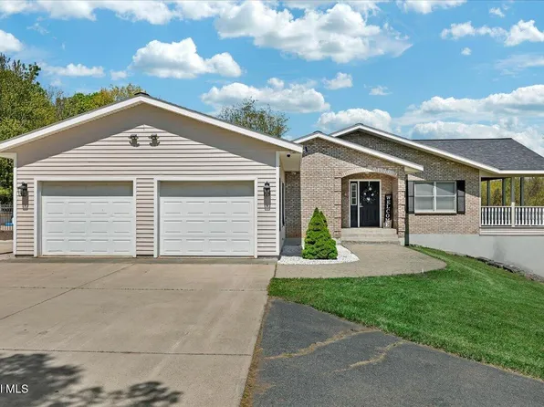 105 Wilrose Lane, Troy, NY 12180