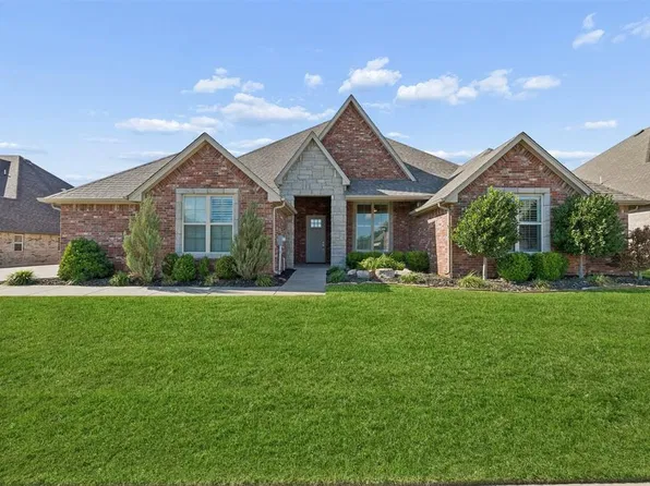 3109 Mackenzie Ave, Edmond, OK 73013