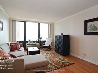5320 N Sheridan Rd APT 1807, Chicago, IL 60640