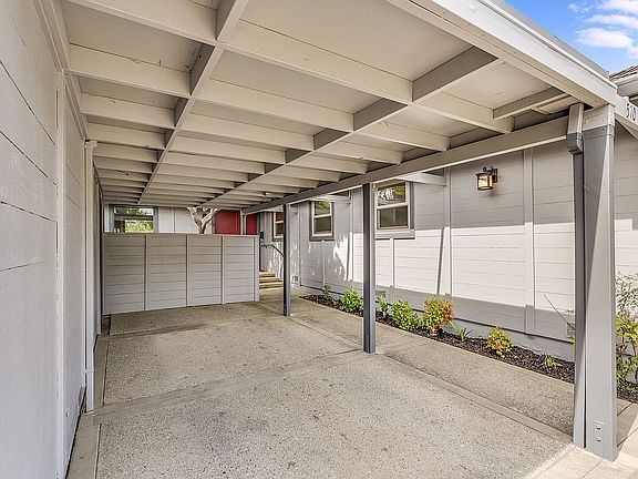 5th image of 510 Meadow Ave