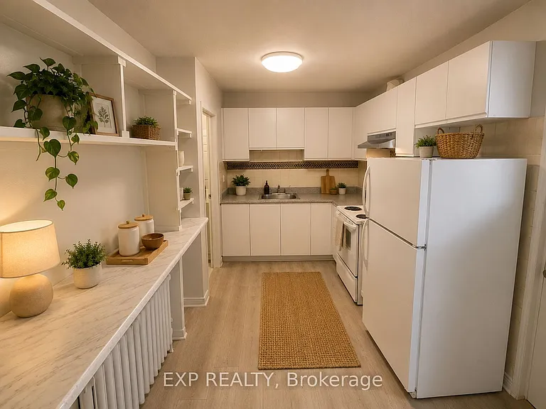 2146 Danforth Ave #2 — Photo 6