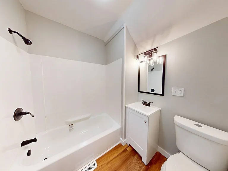2027 W 105th St — Photo 22