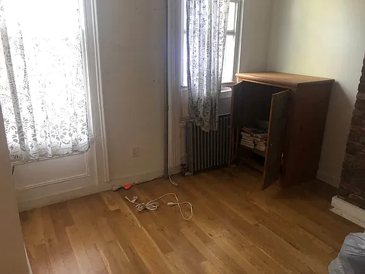 Rented by Ulas Real Estates Inc | media 29