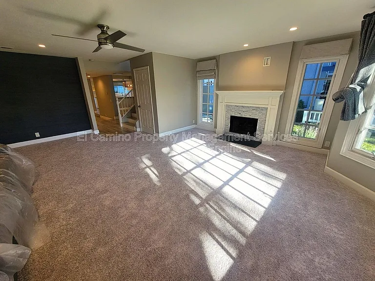 1728 Lake St — Photo 10