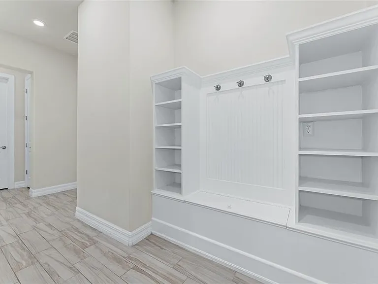 9242 Hanging Vine Ct — Photo 28