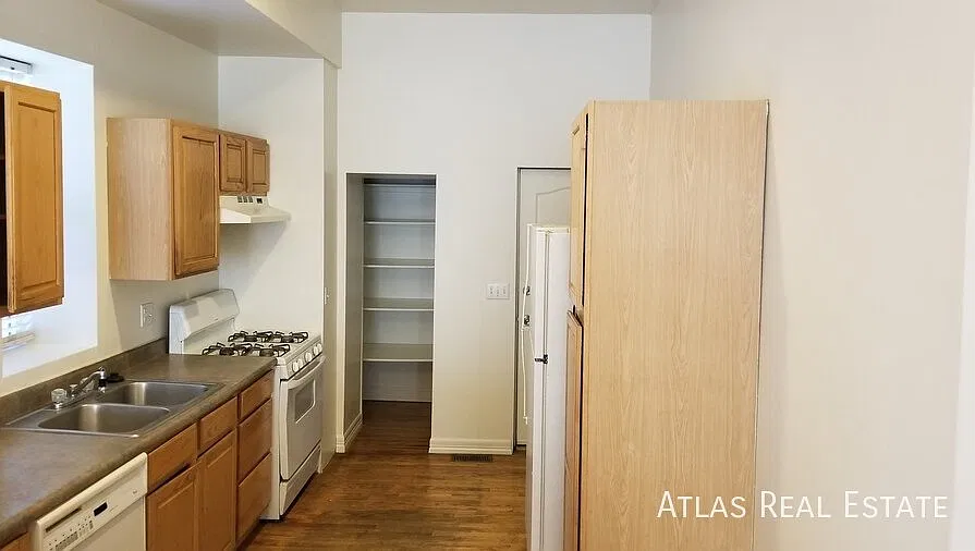 2225 W 31st Ave