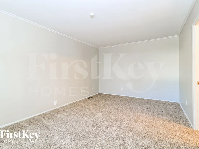 12040 Maidstone Ct — Photo 9