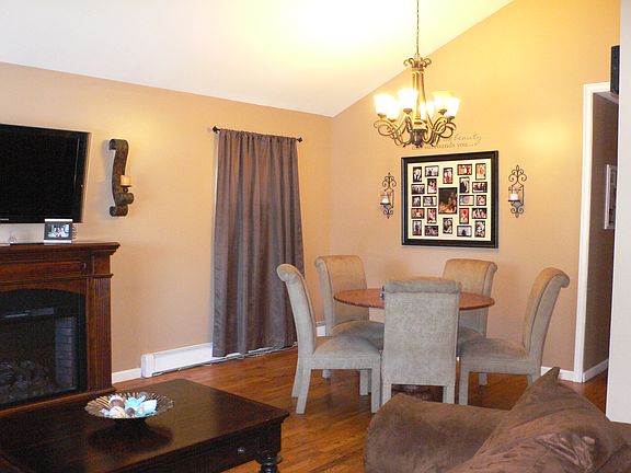 5th image of 79 Belford Ave