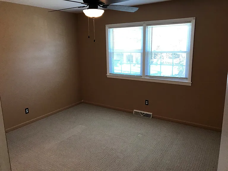 105 Beechwood Avenue Duplex — Photo 15