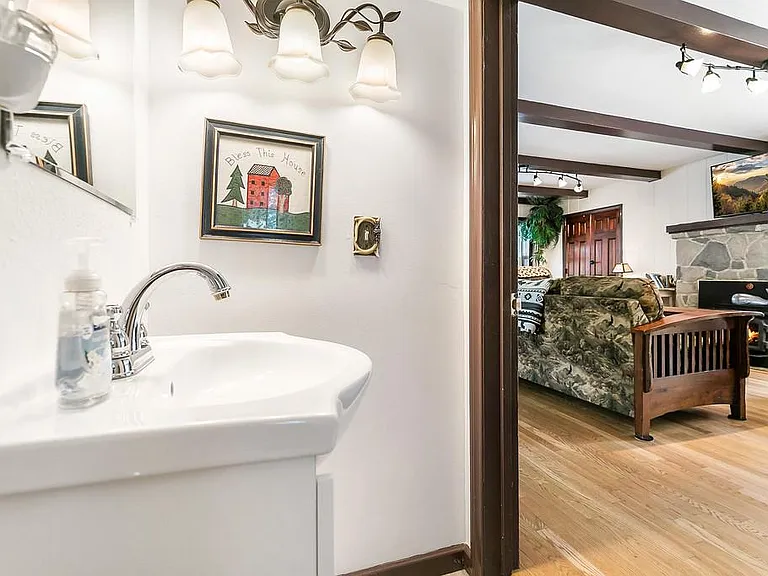 2726 View Dr #MAIN HOUSE — Photo 10