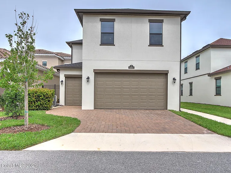 6903 Vista Hermosa Dr — Photo 2