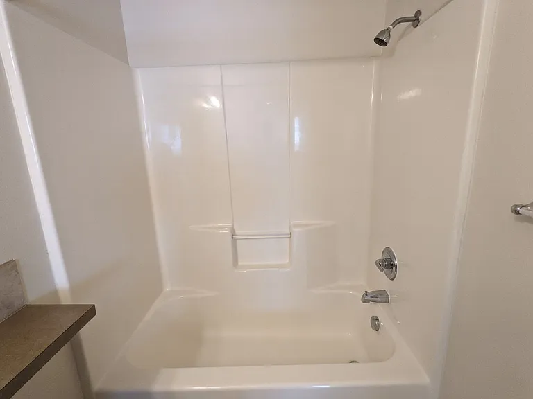 Halsey East Townhomes — Photo 165