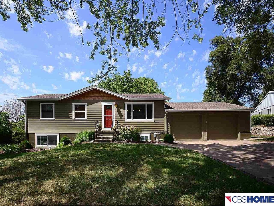 1st image of 804 Jewell Cir