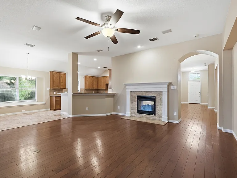 3011 Clear Springs Dr — Photo 6