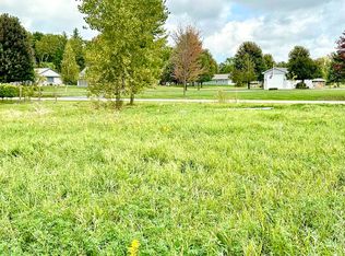 W2638 Autumn Blaze Trl, Seymour, WI 54165