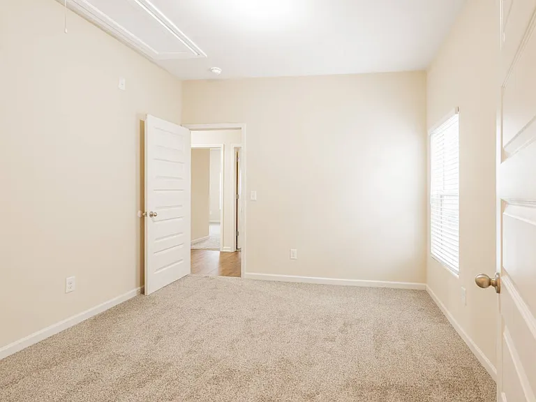 6130 Mahogany Ter — Photo 33