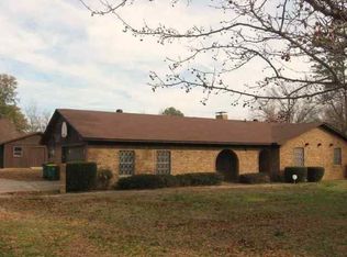 1 Dogwood Ln, Texarkana, TX 75503