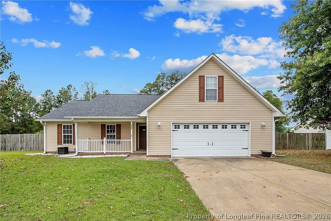 3 bed, 2.0 bath, 1603 sqft, $1,500 — Photo 1