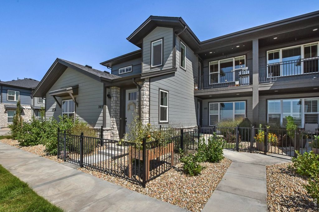 6826 School House Dr #203