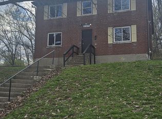 3147 Bracken Woods Ln, Cincinnati, OH 45211