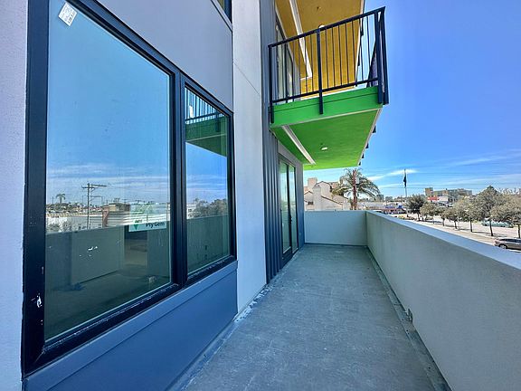 2nd image of 3925 Normal St #517
