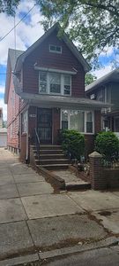 788 E 35th St, Brooklyn, NY, 11210
