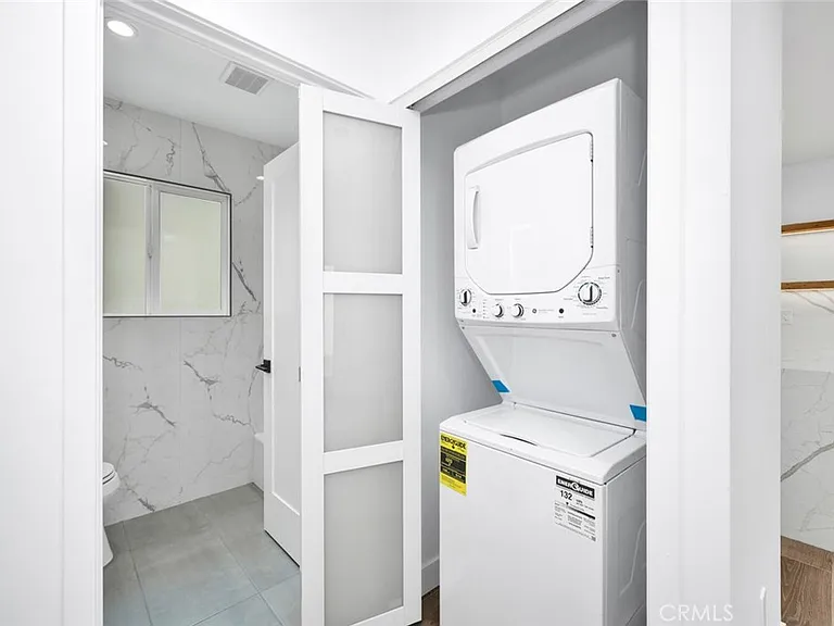 1652 E Rogers St #A — Photo 19