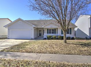 883 Hancock Dr, Decatur, IL 62521