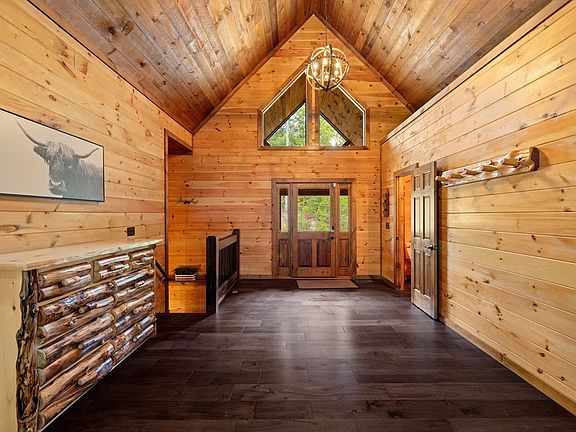 17th image of this home