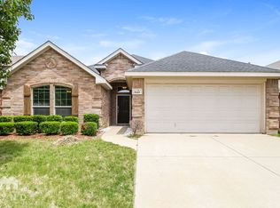 649 Minkel Dr, Crowley, TX 76036