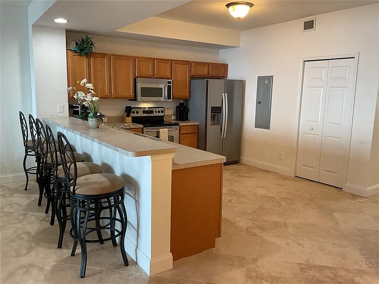 900 E Marion Ave #1213 — Photo 9