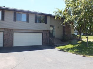 9189 Dartford Rd, Woodbury, MN 55125