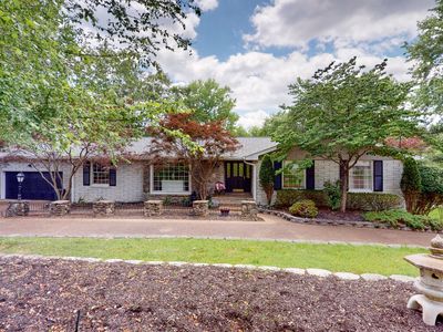 550 Indian Lake Rd, Hendersonville, TN, 37075